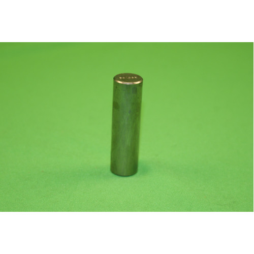 Вал 251562-0000, 20f8x70 46HRC